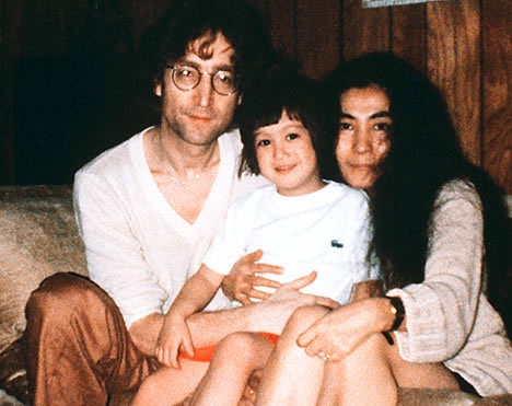 Джон Леннон, Йоко Оно и их сын Шон