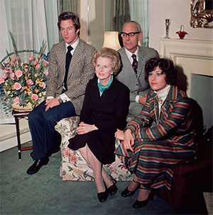 Маргарет Тэтчер с семьей